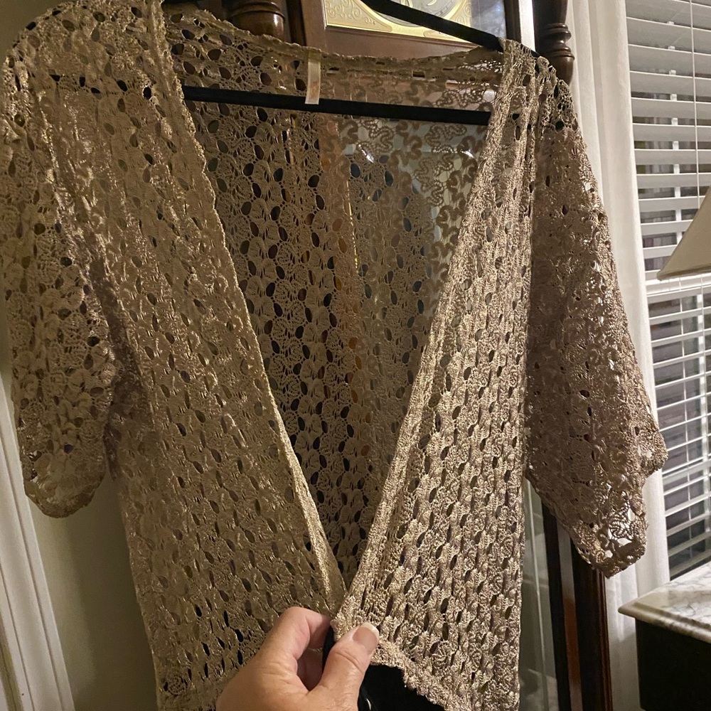 What a fun piece … it is so elegant